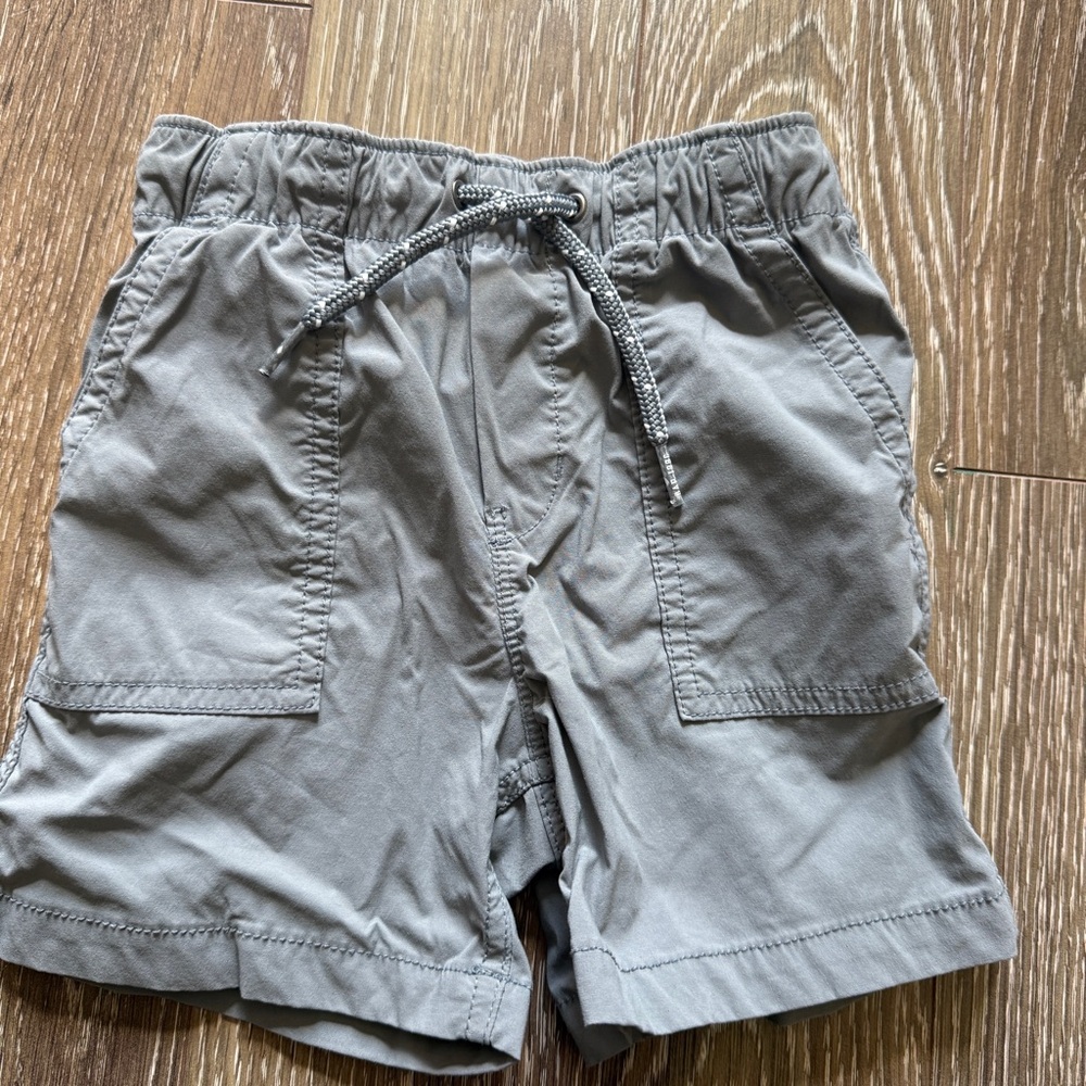 Gap Kid's Gray Casual Shorts Size 4T
